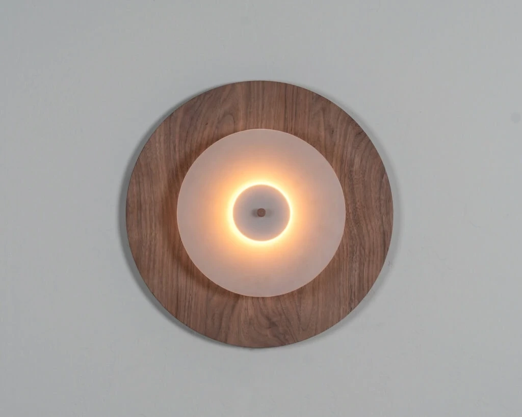 Loftlight :: Aeroplan Wood wall lamp/sconce, diameter 47 cm