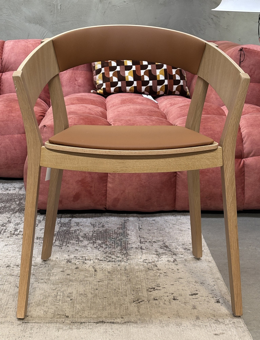 Paged :: Archer B-4801 chair, width 61 cm, oak, with armrests