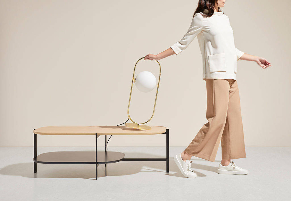 Aromas :: Tischlampe aus Metall Abbacus Höhe 65,4 cm schwarz