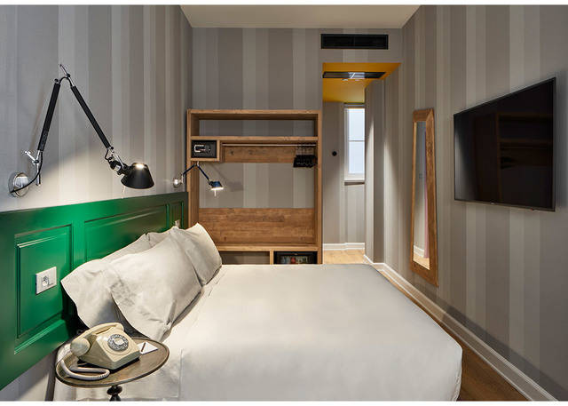 Artemide :: Wall lamp / Sconce Tolomeo parete black 81 cm