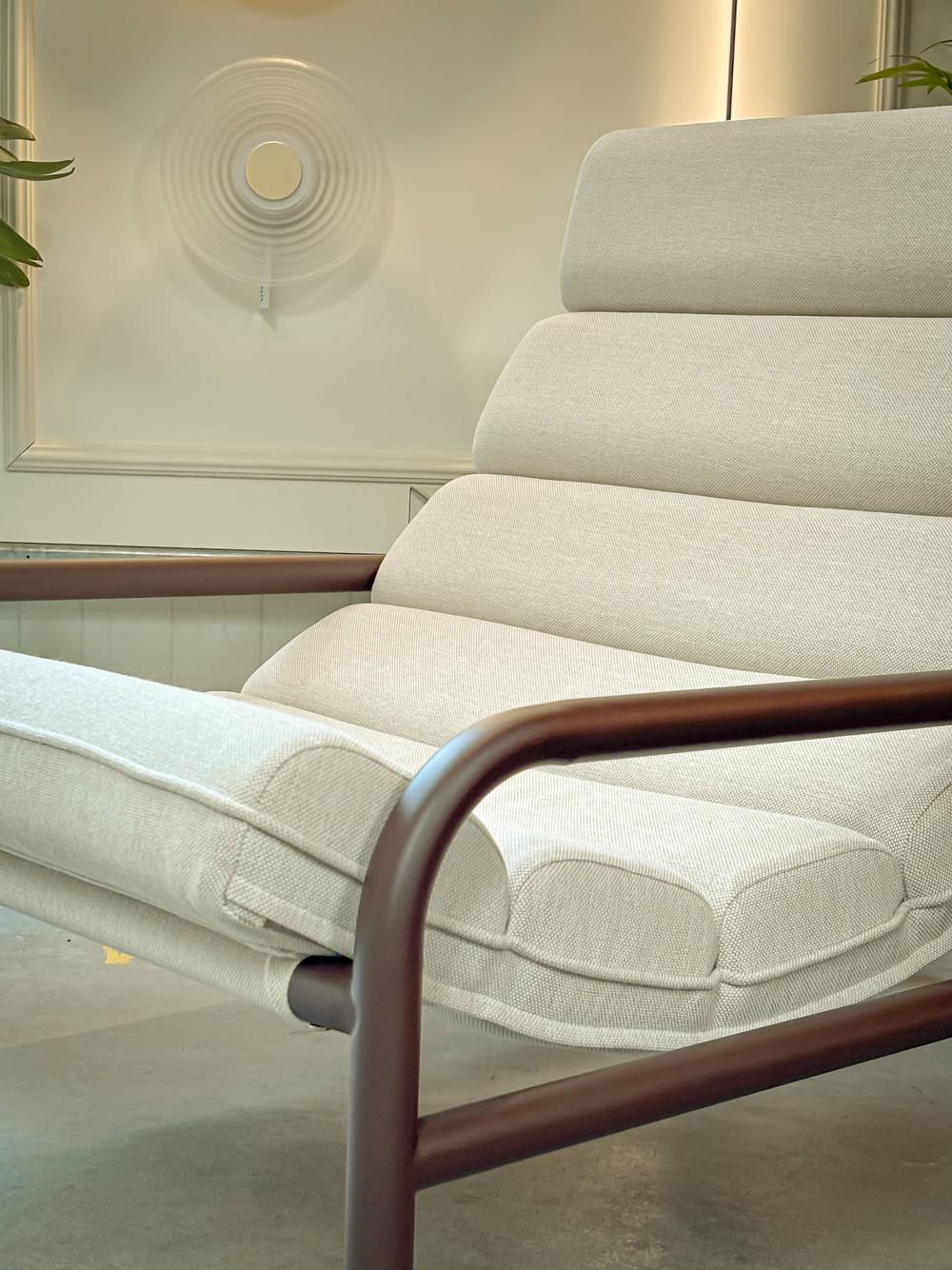 Kunesti :: Coffee or tea garden chair, cream, width 93 cm