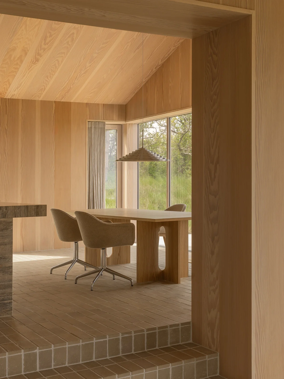 Audo Copenhagen ::  Hängelampe Chancery Durchmesser 75 cm silber