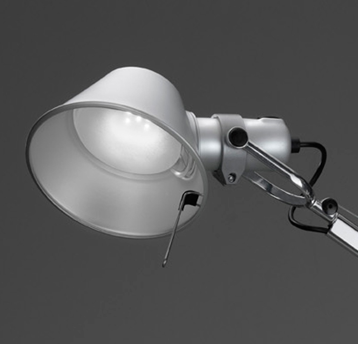 Artemide :: Schreibtischlampe aus Aluminium Tolomeo Micro LED Höhe 37 cm silber