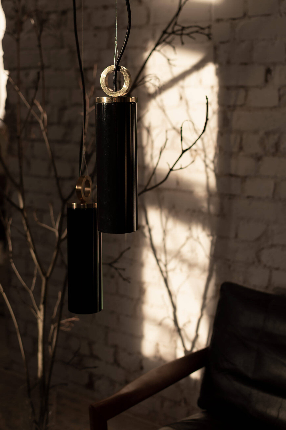 Embassy Interiors :: Copenhagen Pendelleuchte mit Ring, schwarz, Höhe 31 cm