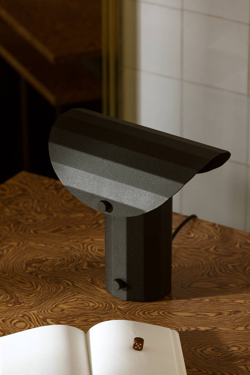 Kaspa :: Apolin table lamp, height 30 cm, black