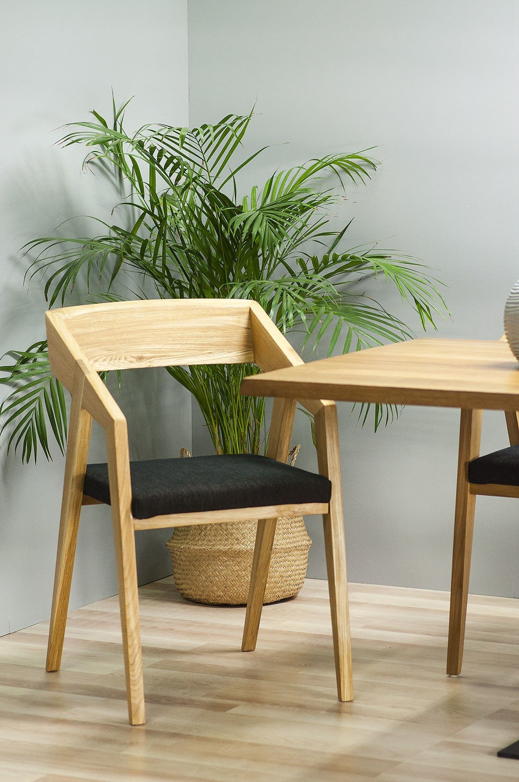 Szyszka Design :: Stuhl aus Holz Piko grau