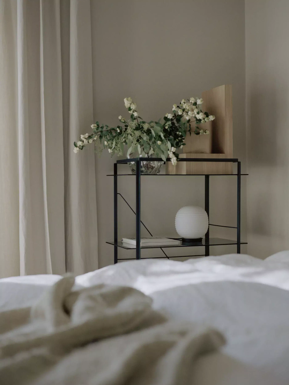 New Works :: Table lamp Lantern Globe white H: 22 cm