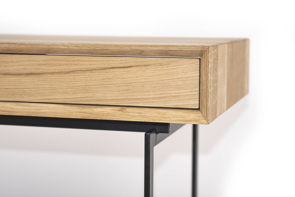 Szyszka Design :: Rosto Desk