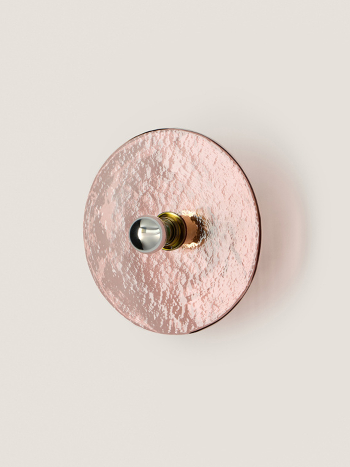 Aromas :: Wandleuchte Nold Durchmesser 30 cm, rosa / goldfarbenes Metall