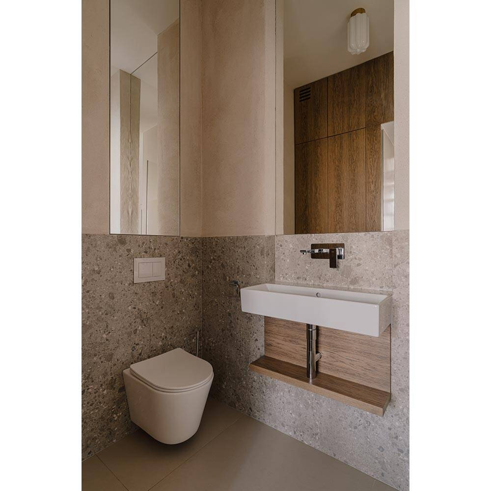 Embassy Interiors :: Deco Deckenleuchte in Weiß und Messing, Höhe 32,5 cm