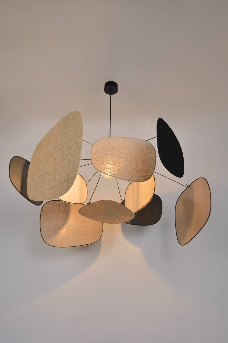 Market Set :: Screen 70's hanging lamp, diameter 110 cm, size XL, beige and black