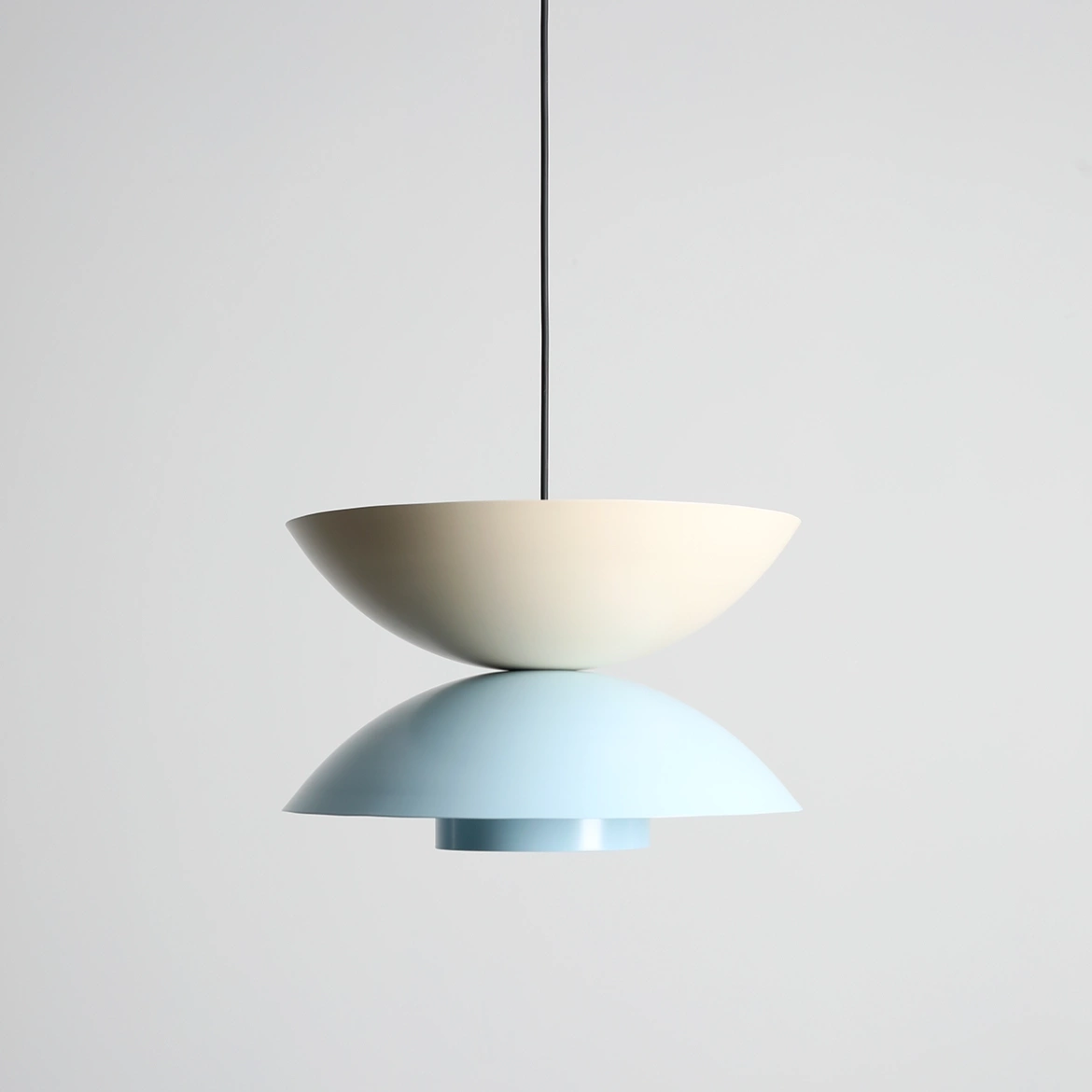 Artera :: Minimalistische OTTI Creme/Babyblau/Babyblau Tischlampe (ø37cm)