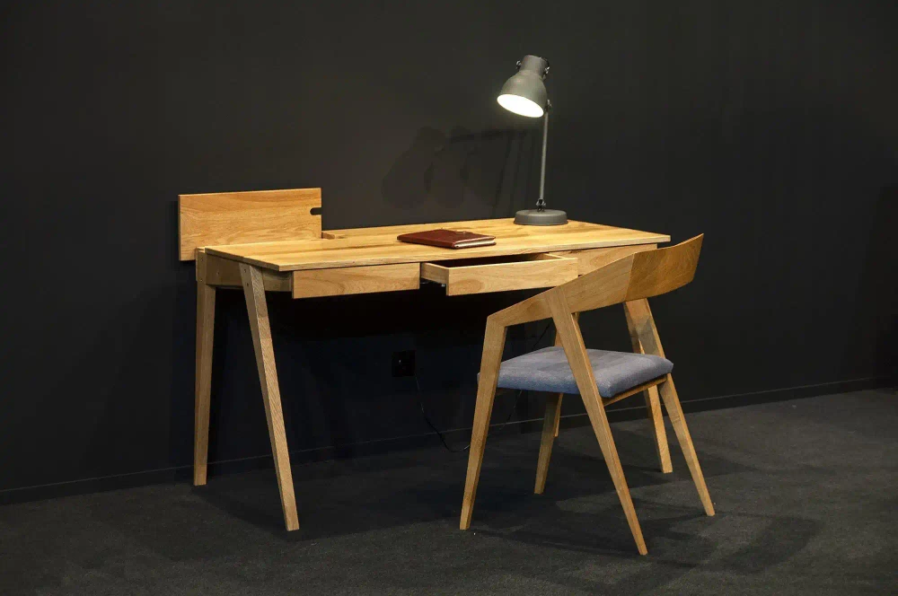 Szyszka Design :: Wooden Piko Desk