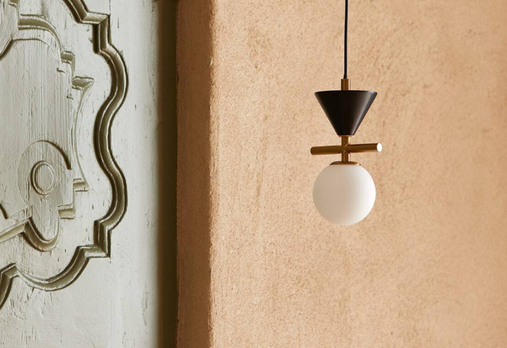 Aromas :: Oneta marble hanging lamp, diameter 10 cm, black and white