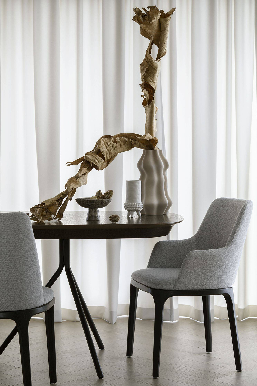 Claudie :: Movano upholstered chair with armrests, color to choose from, width 54 cm