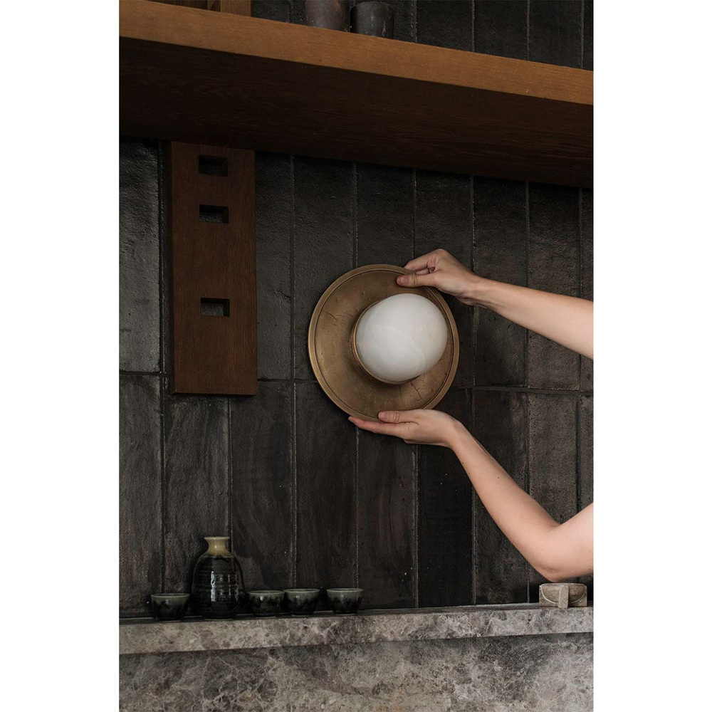 Embassy Interiors :: Mémoire glass brass wall/ceiling lamp, diameter 30 cm