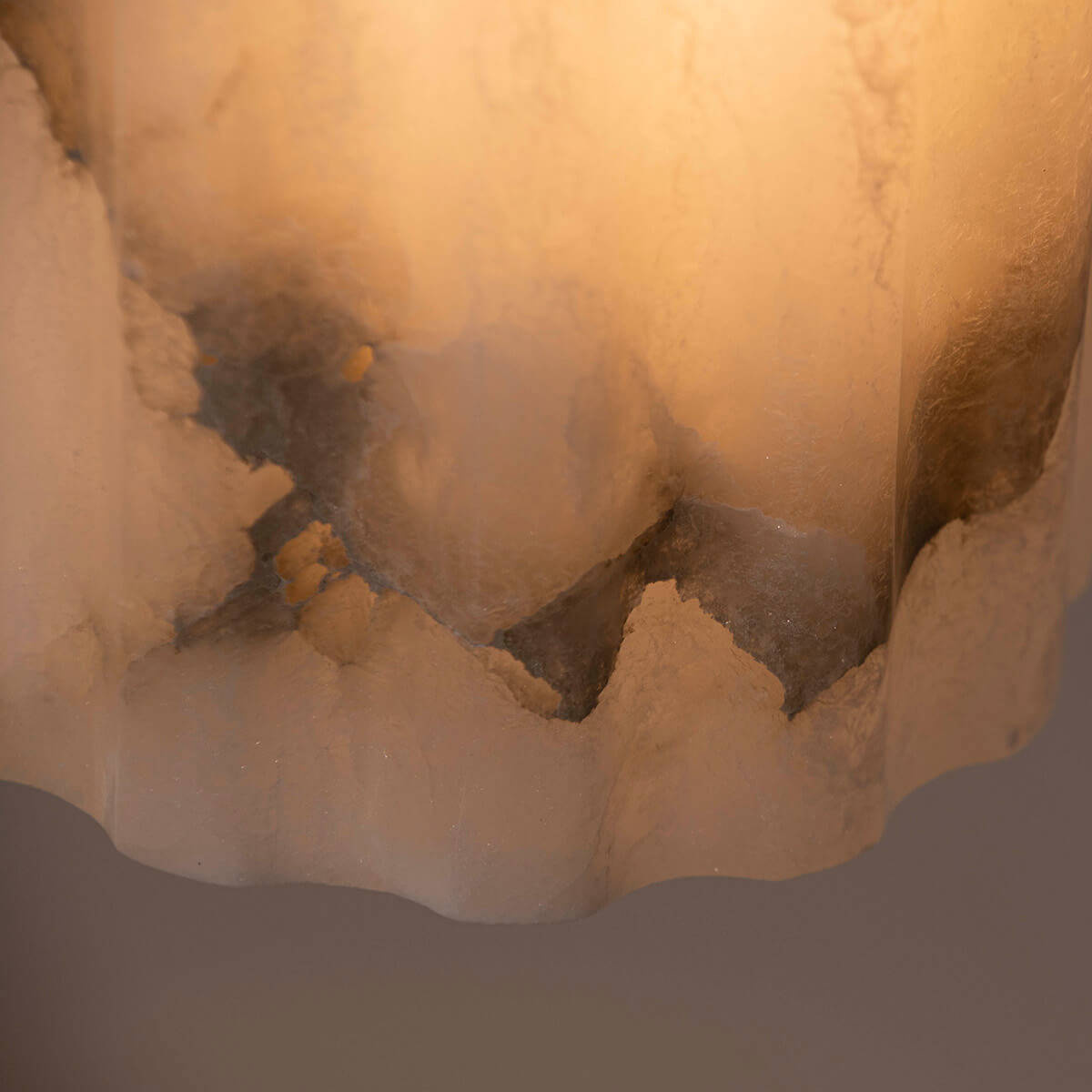 Embassy Interiors :: Urania Alabaster Pendelleuchte, Durchmesser 9,5 cm