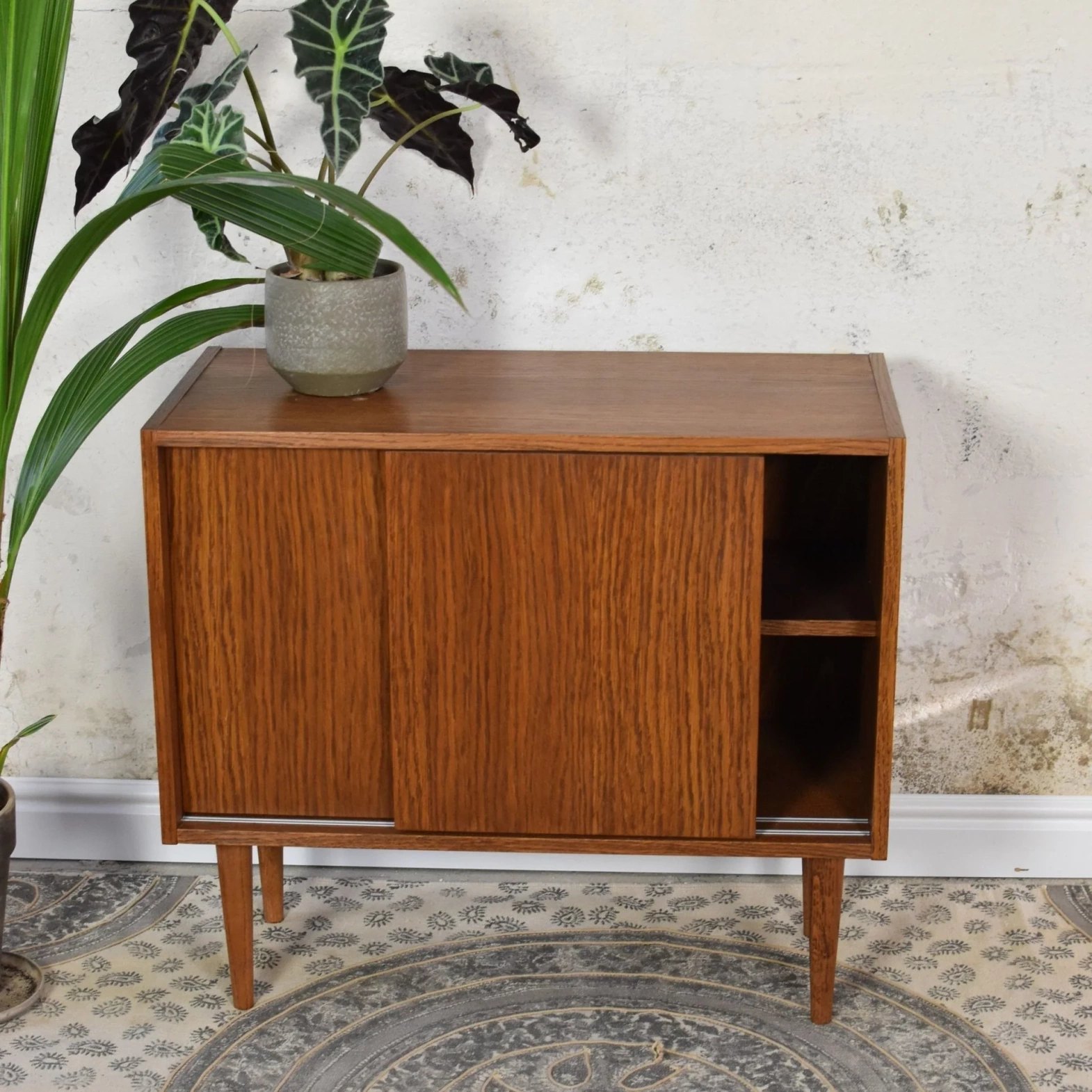 Pastform Furniture :: Drewniana komoda Pum szer. 84 cm kolor do wyboru