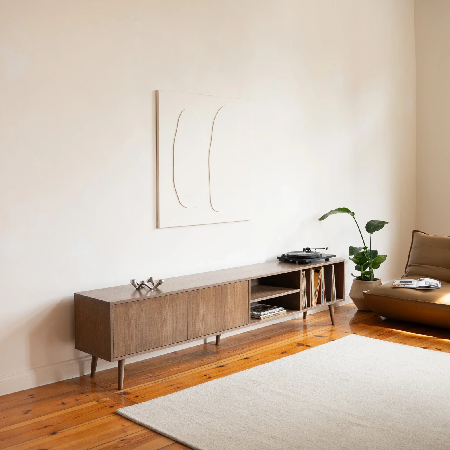 Pastform Furniture :: Drewniana komoda Lotv Vinyl Long rozmiar i kolor do wyboru