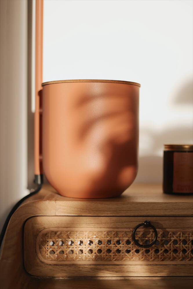 Kaspa :: Botanica Wood Terracotta Table Lamp