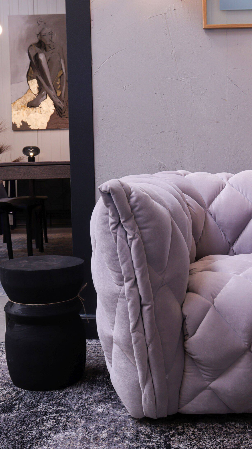 Nordic Line :: Goldy beige upholstered armchair