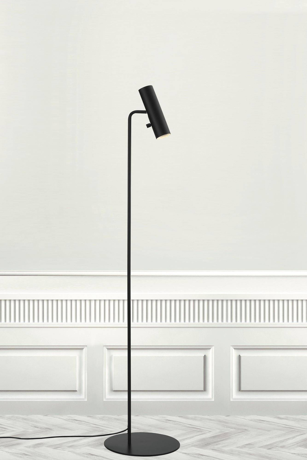 Design For the People :: Lampa podłogowa MIB czarna wys. 141 cm