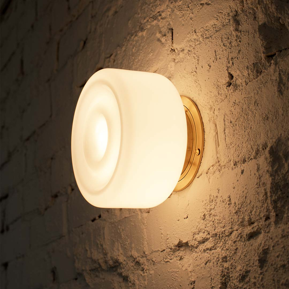 Embassy Interiors :: Lampa ścienna / sufitowa Atlantic śr. 16 cm szkło opalowe