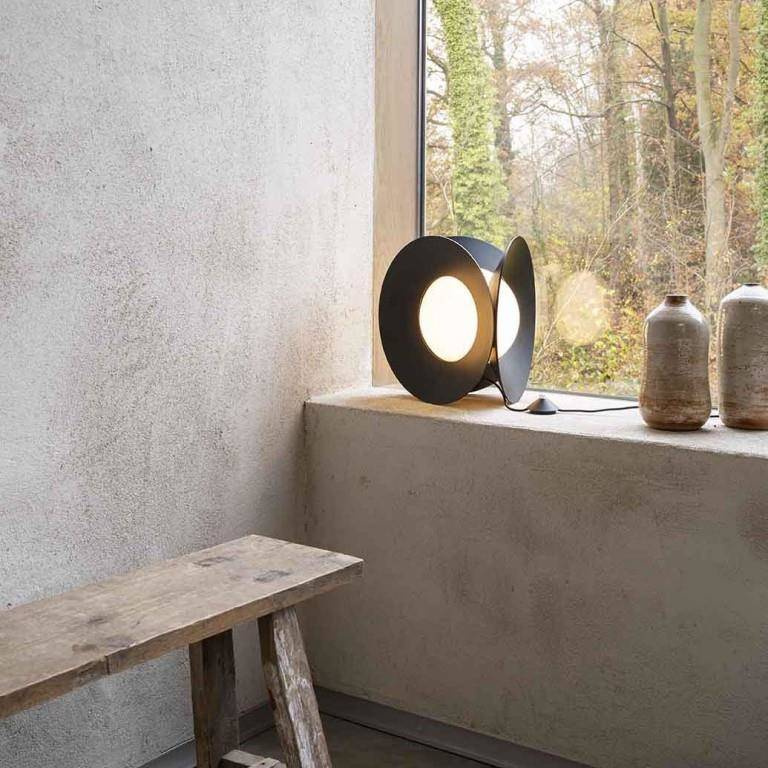 DCW:: Armen table lamp black, height 31.2 cm