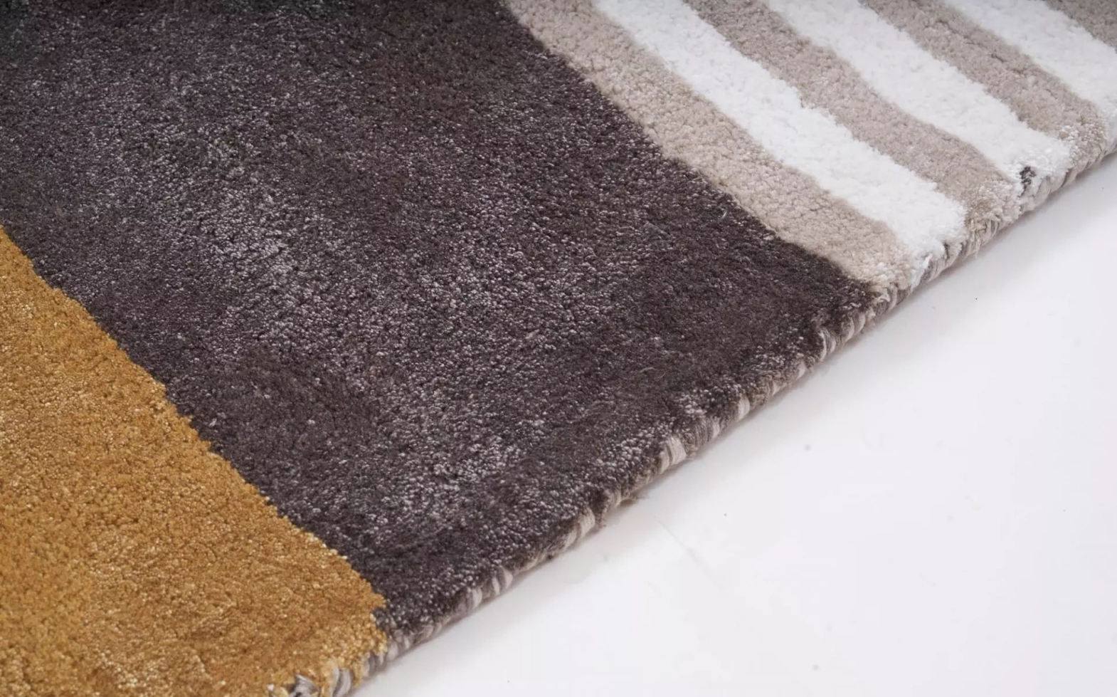 Carpet Decor :: Teppich von viskose Retro handgefertigt beige