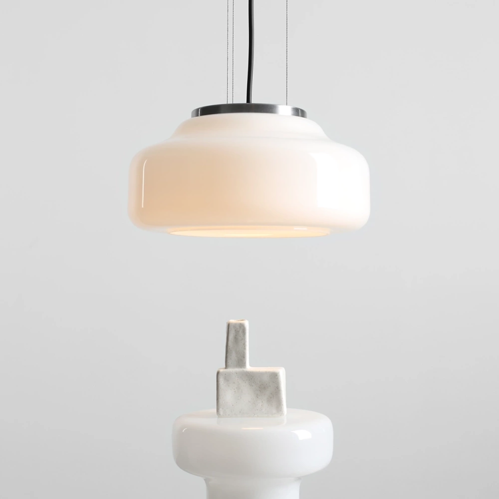 Artera :: Lampa wisząca Bonbon 2.0 Almond rozm. M śr. 25 cm biała