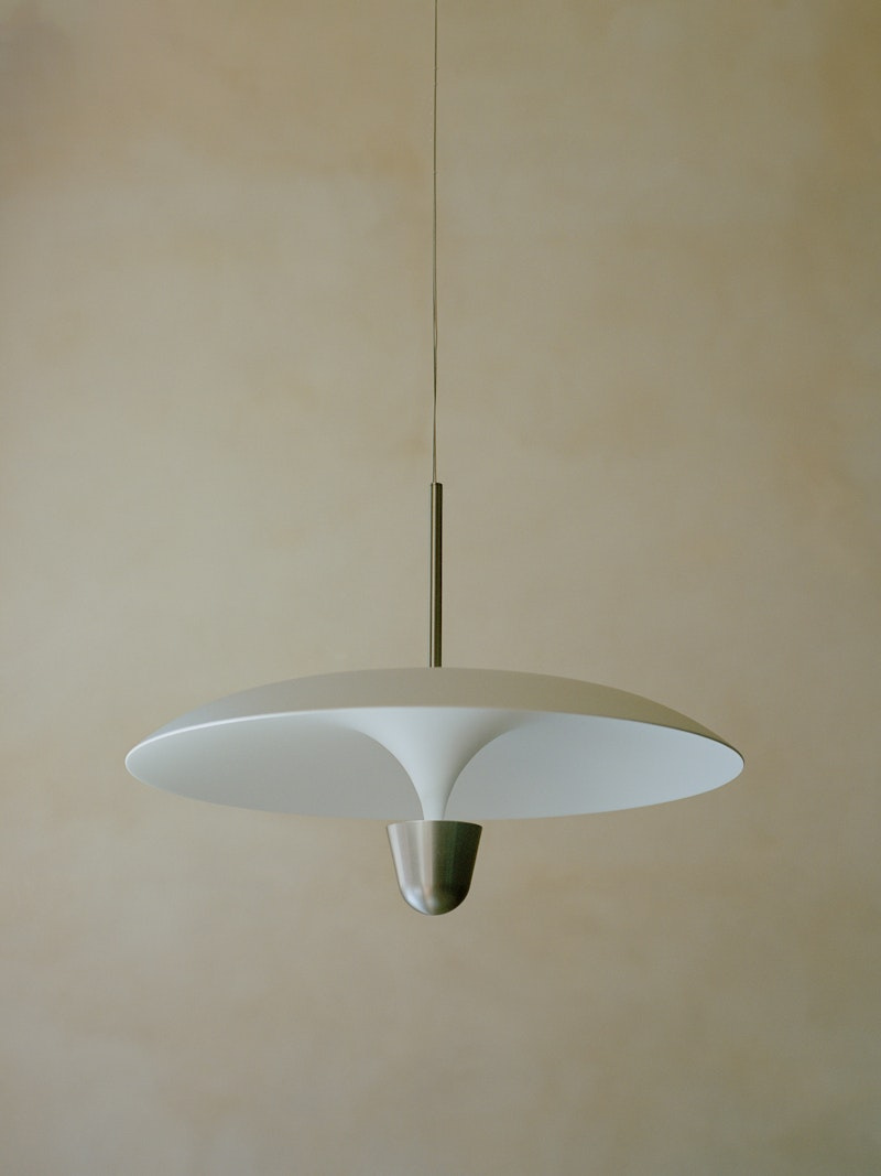 New Works :: Lampa wisząca Kantarell śr. 55 cm biała / nikiel