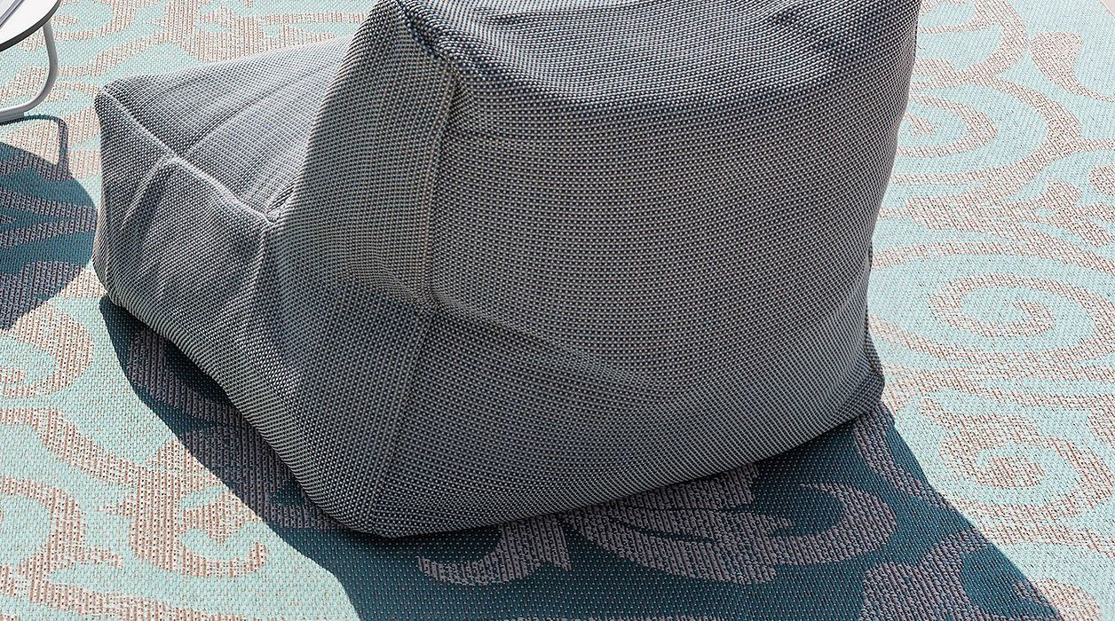 Roolf Living :: Summer Quai turquoise carpet