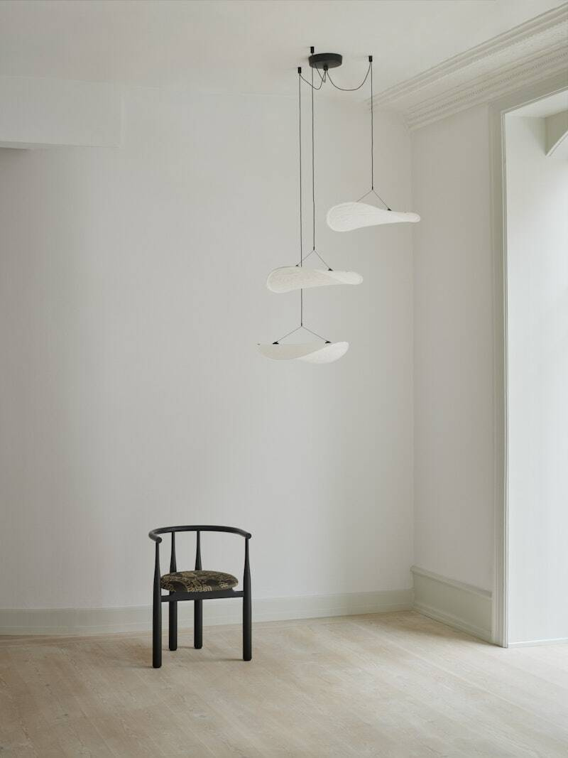 New Works :: Tense Chandelier white 3 x diameter 55 cm