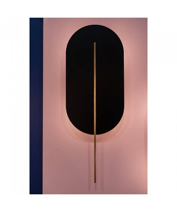 Ummo :: Rokke black wall lamp with brass detail, height 56.6 cm