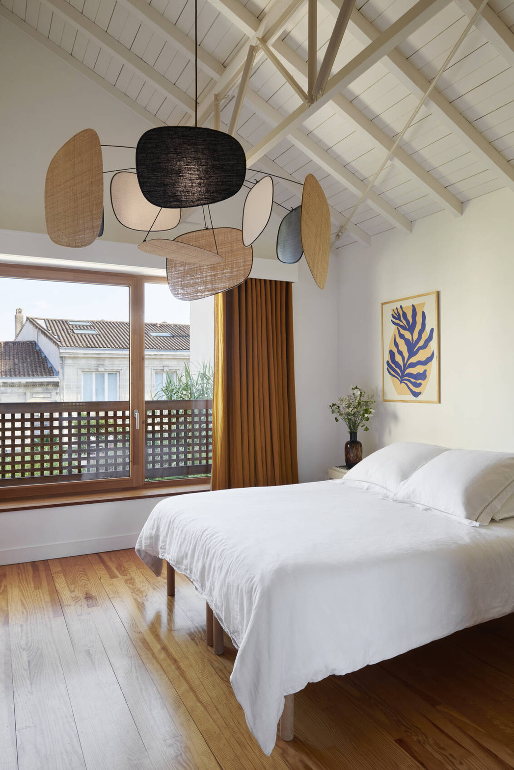 Market Set :: Screen 70's hanging lamp, diameter 110 cm, size XL, beige and black