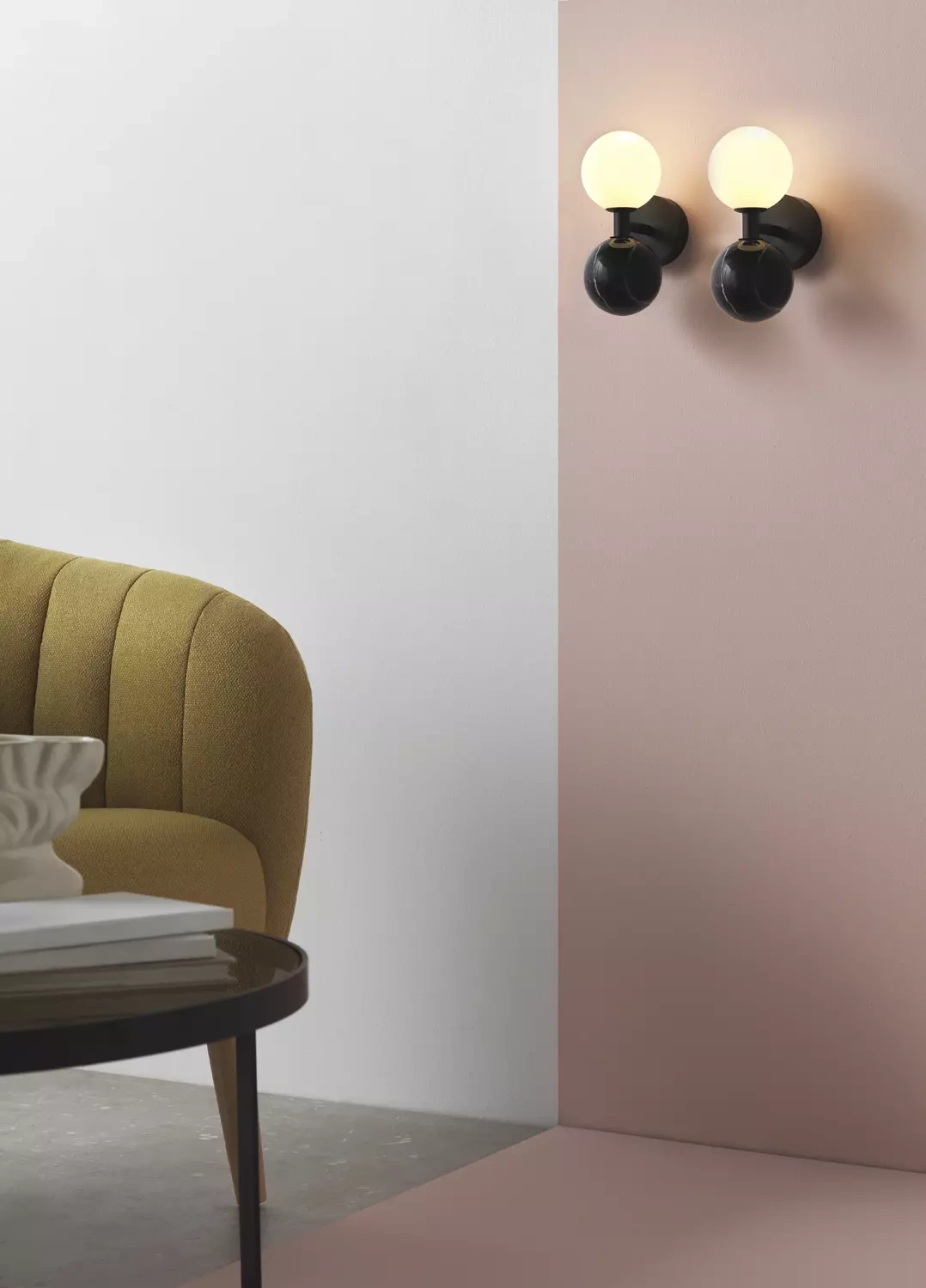 Aromas :: Dalt wall lamp / sconce black marble gold metal height 23.2 cm