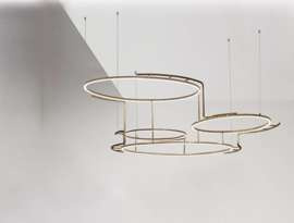 DCW :: Collection Eric de Dormael Broche hanging lamp, gold, size M, width 133 cm