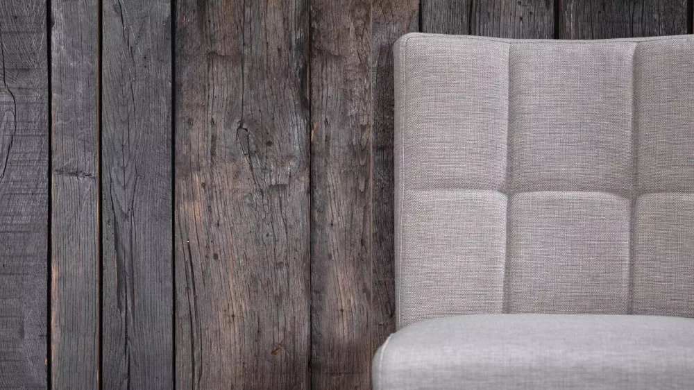 Mobitec :: Carré C03 upholstered chair, brown, width 47 cm, wooden legs