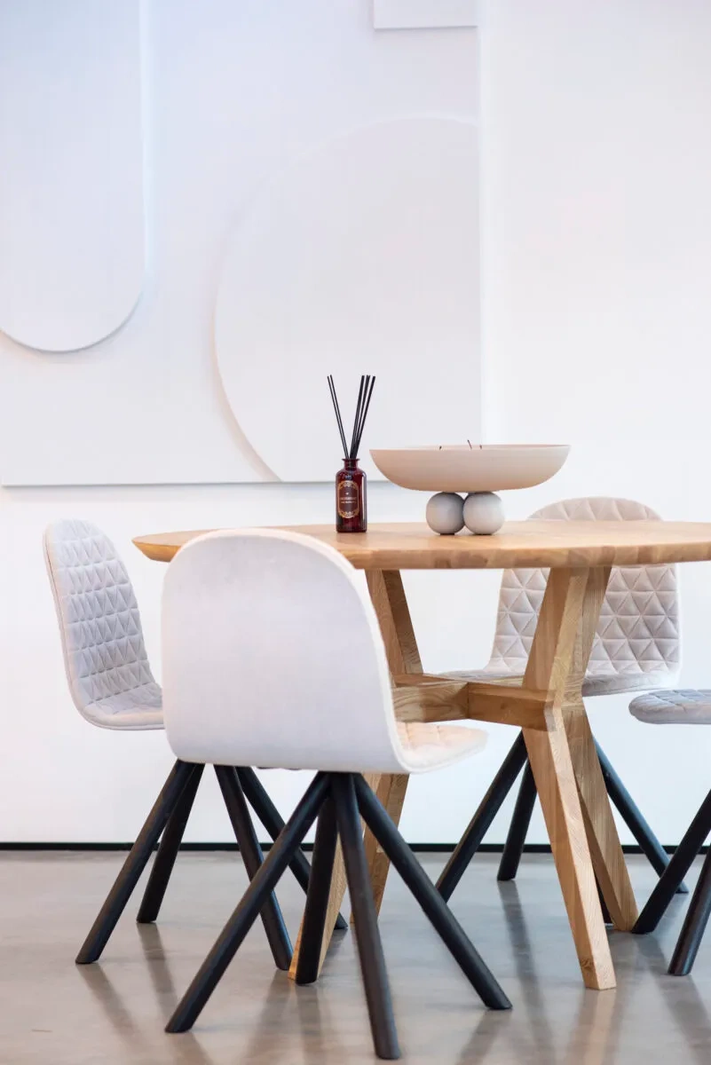 Szyszka Design :: Piko oak table, diameter 100 cm, round, natural