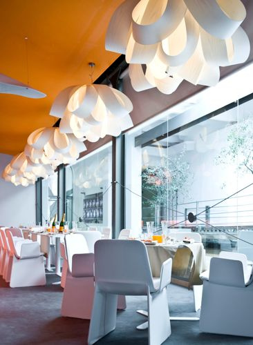 LZF :: Lampa wisząca Agatha duża biała szer. 144 cm 