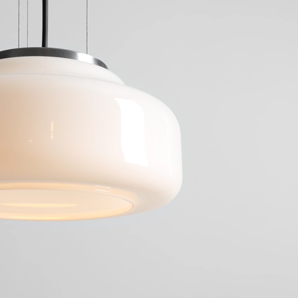 Artera :: Lampa wisząca Bonbon 2.0 Almond rozm. M śr. 25 cm biała / stalowe mocowanie