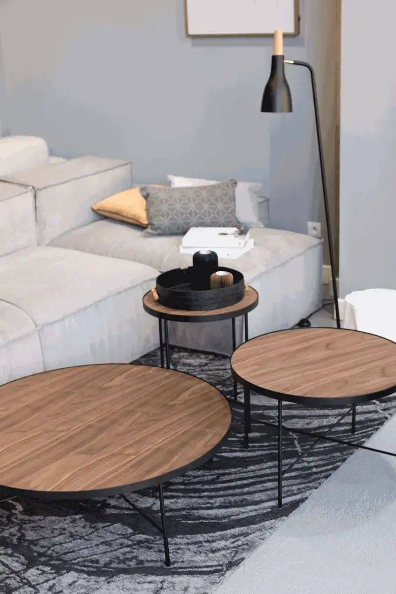 Nordifra :: Couchtisch aus Metall Tre 430 Amerikanische Walnuss Größe M schwarz