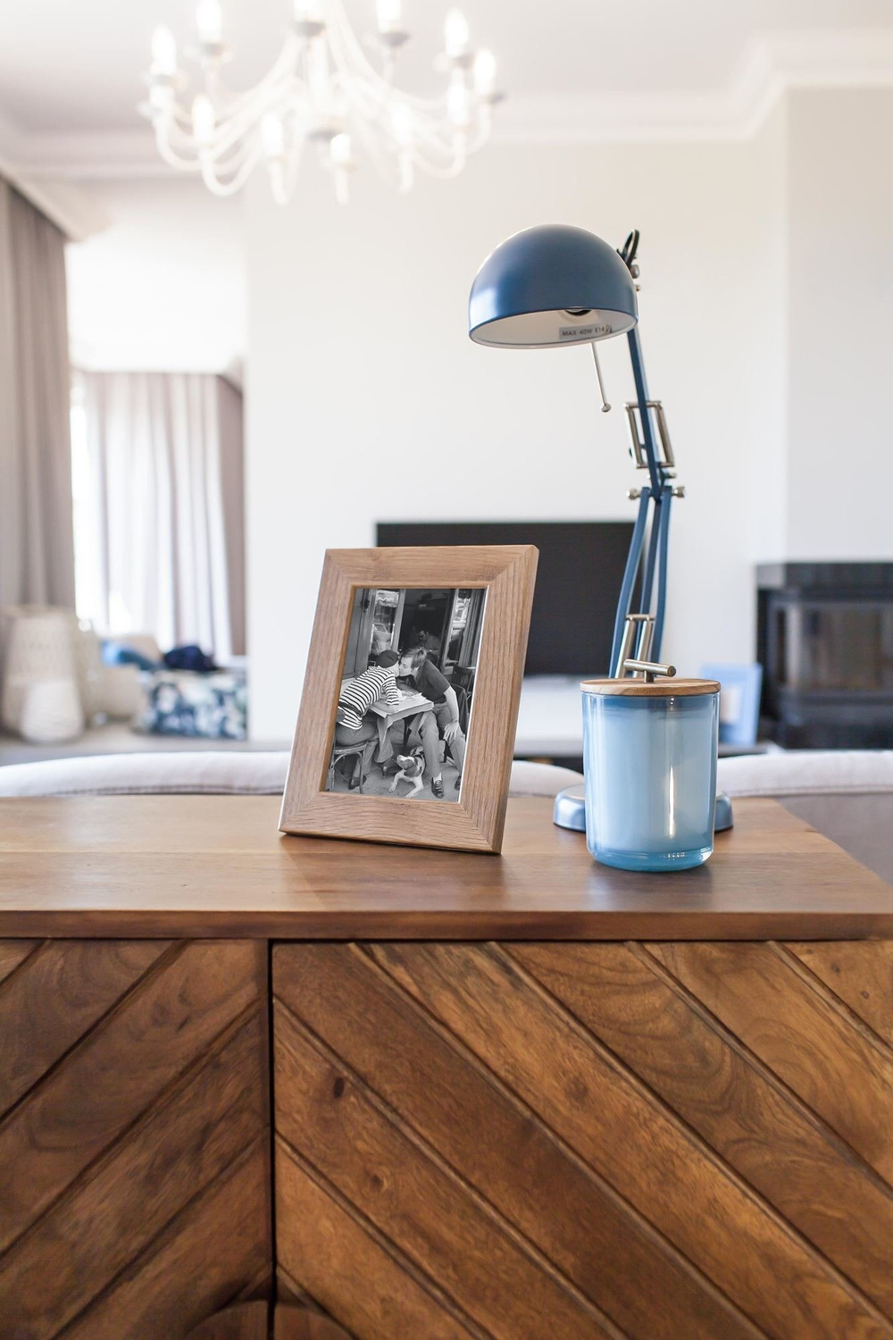 TABLE4U :: Wooden chest of drawers Janina 160x45x80