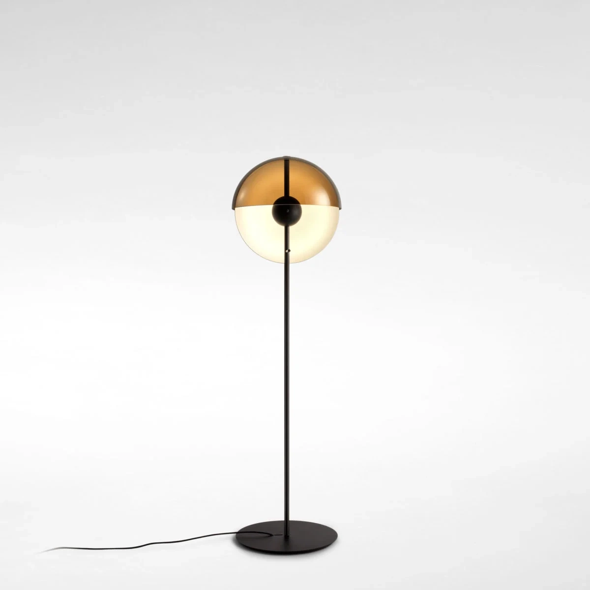 MARSET :: Lampa podłogowa Theia wys. 125 cm czarna