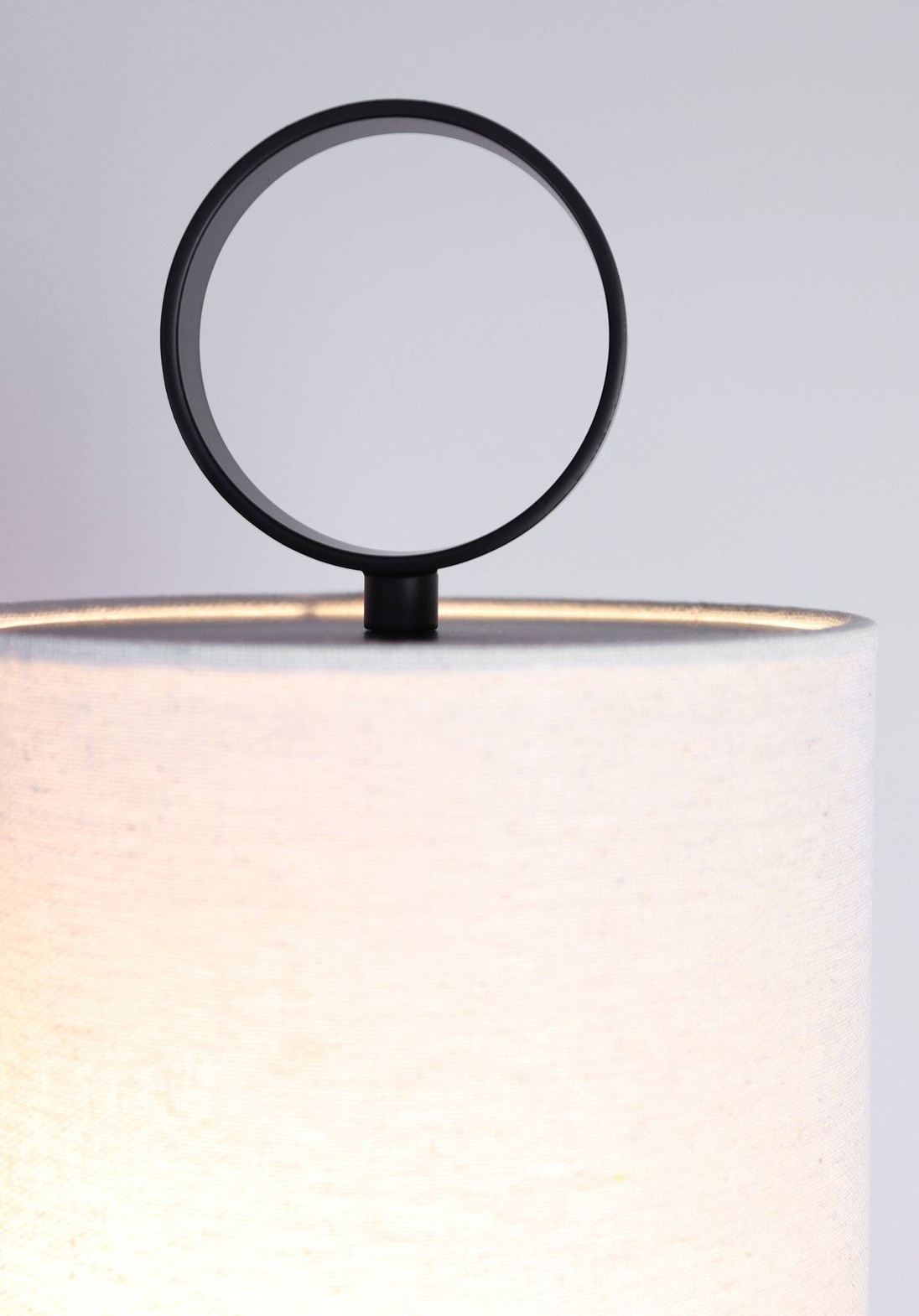 Aromas :: Nooi Stehleuchte mit Leinenschirm, Höhe 137 cm, beige