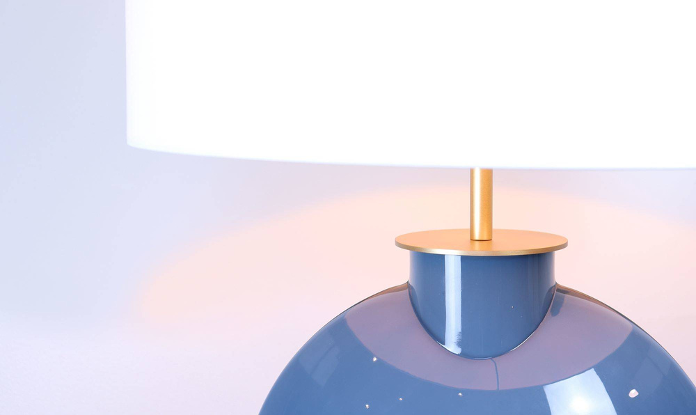 Aromas :: Lampa stołowa Tilla niebieska klosz w zestawie