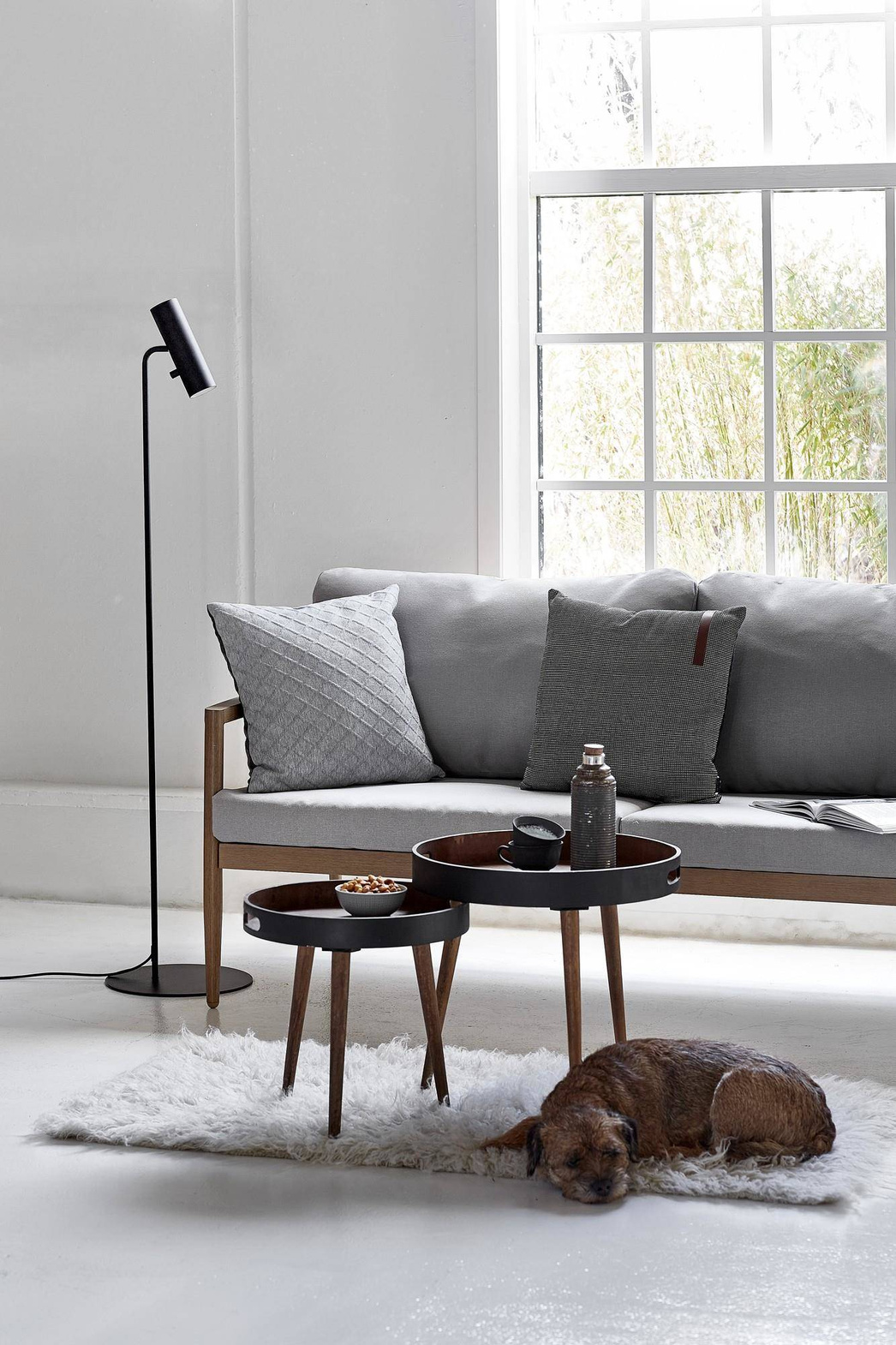 Design For the People :: MIB floor lamp black, height 141 cm