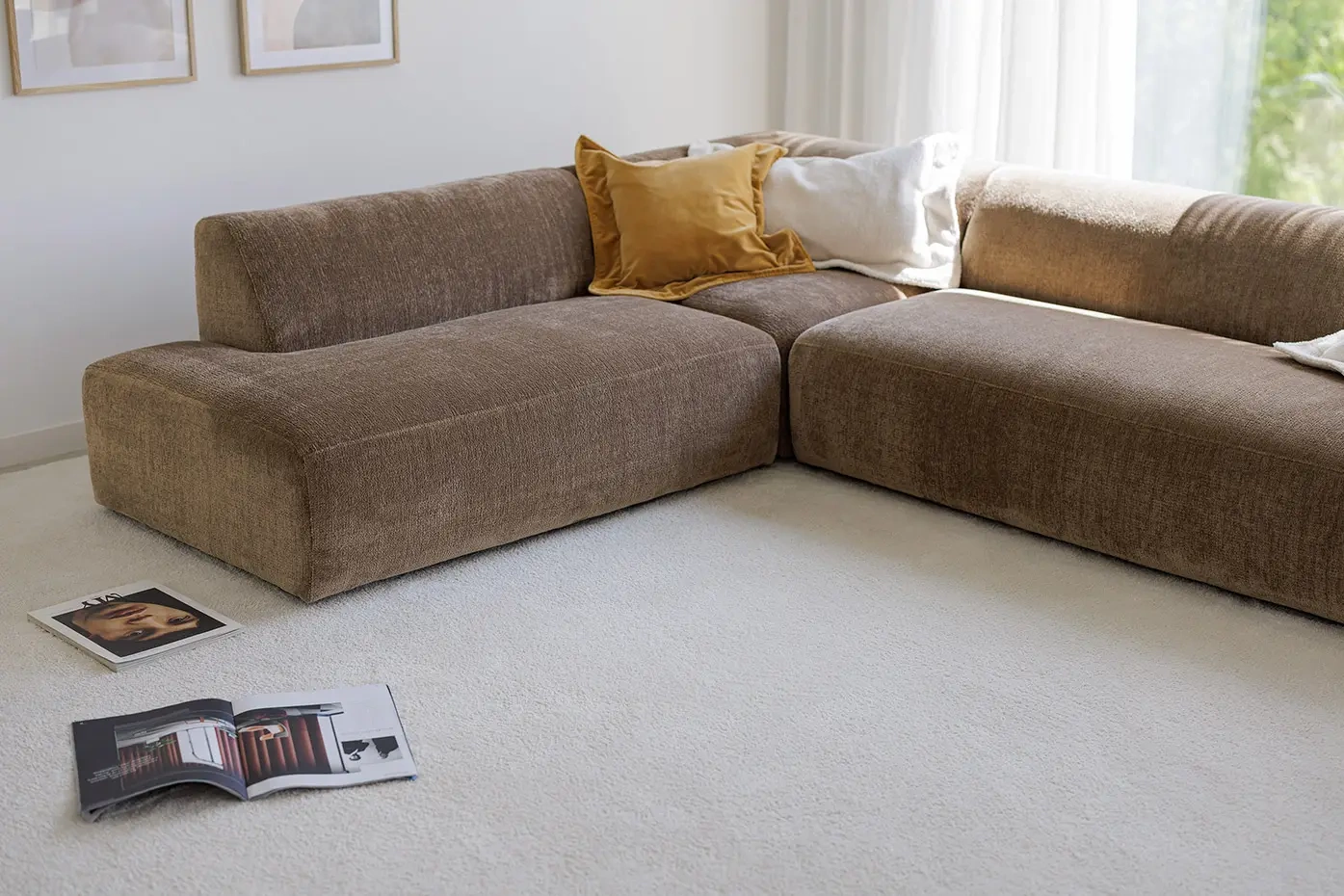 Sits :: Annie Corner Sofa / Upholstered Corner Sofa