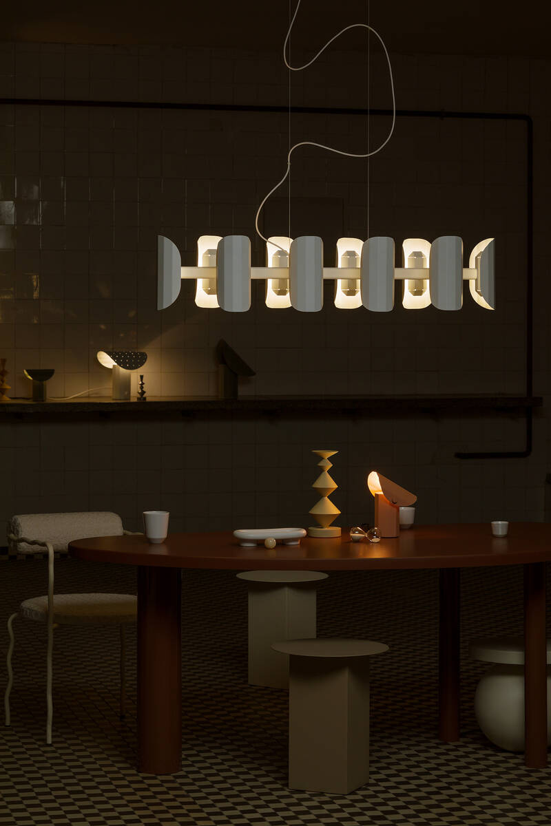 Kaspa :: Apolin multi-arm pendant lamp, width 120 cm, white