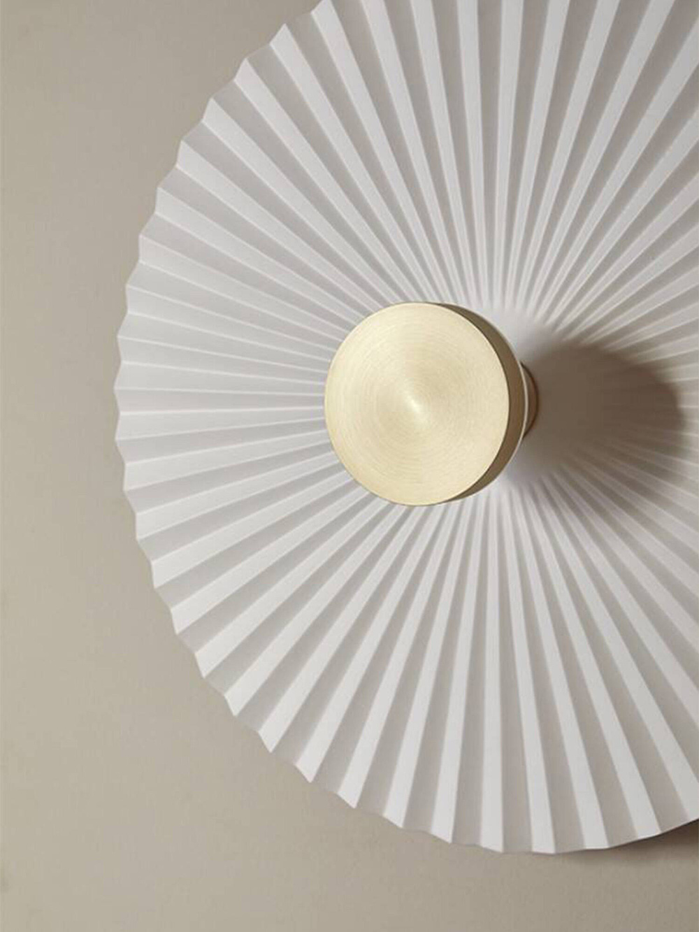 Aromas :: Lampa ścienna / kinkiet Osion śr. 50 cm  biały